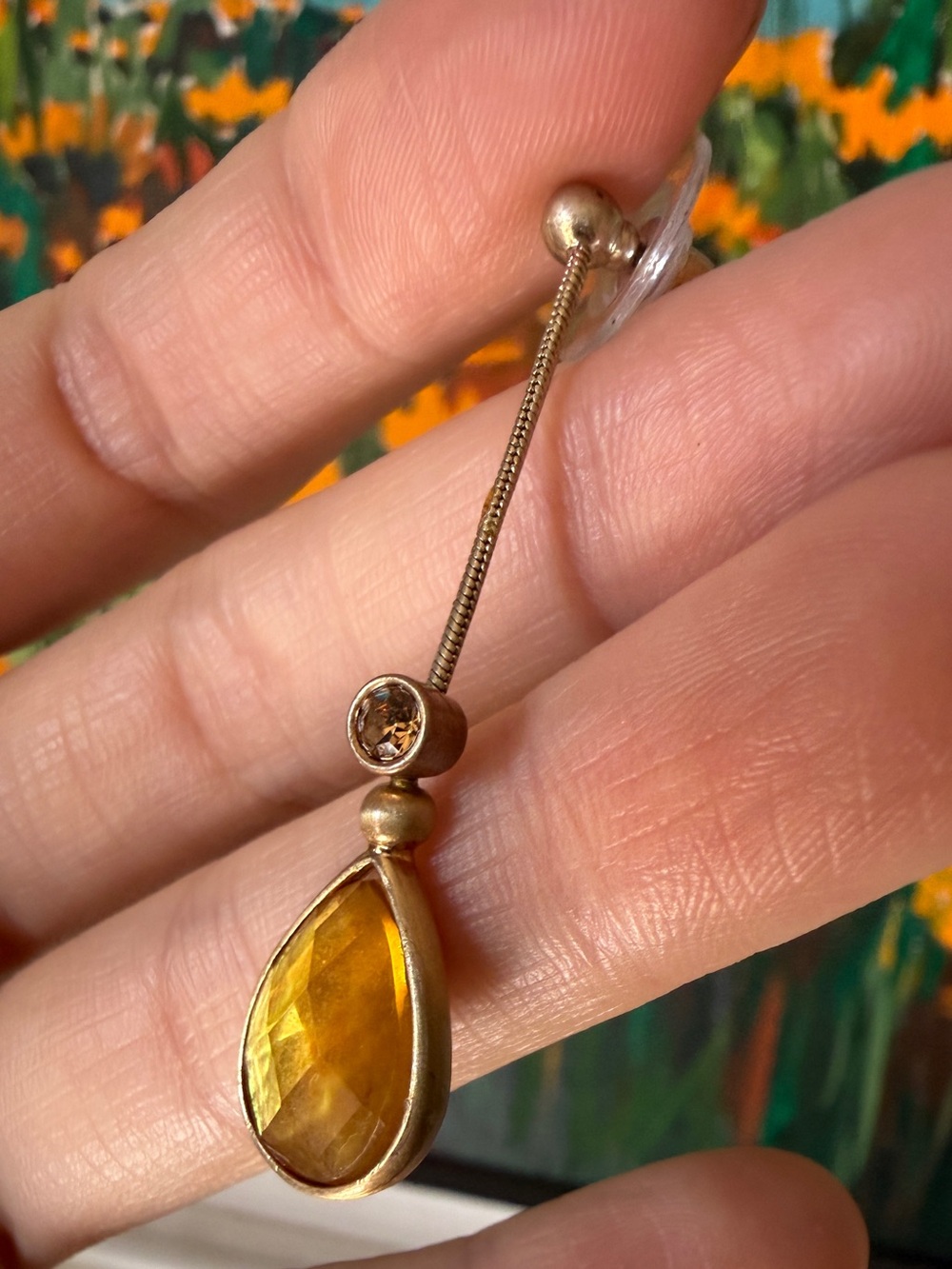 Vintage Gold-Tone Crystal Teardrop Dangle Earring with Amber inlay only 1